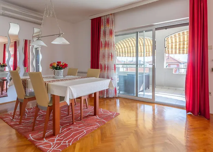 Apartment Marinko, No 3 *